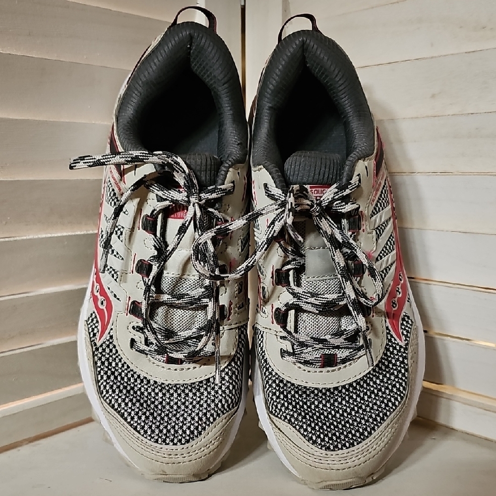 Saucony Excursion TR11 Shoes in Gray and Red - Picture 2 of 6